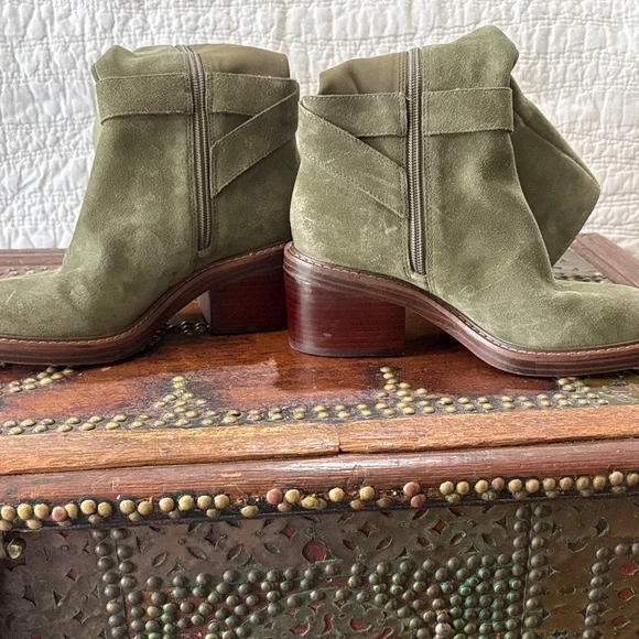 Vince Camuto Sage Knee High Boots - Picture 3 of 10